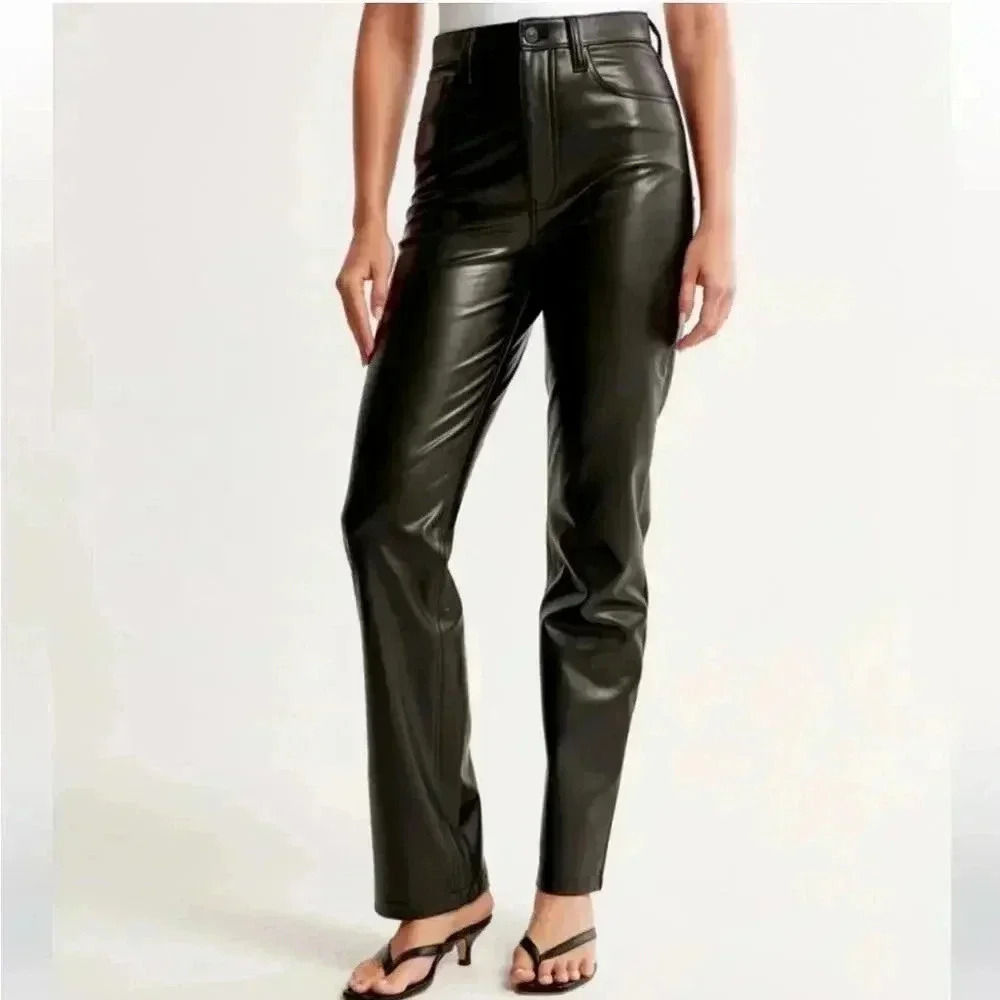 Abercrombie and Fitch The 90s Straight Ultra High Rise Size 30/10